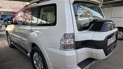 ميتسوبيشي باجيرو